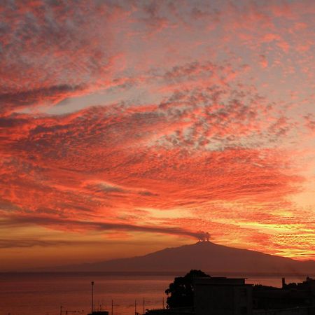 Terrazze Sul Mare Melito Di Porto Salvo Hotel Kültér fotó
