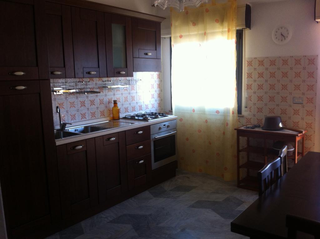 Terrazze Sul Mare Melito Di Porto Salvo Hotel Kültér fotó