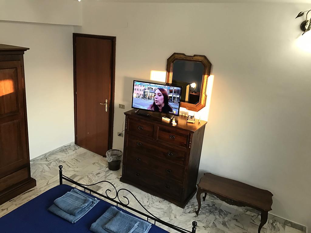 Terrazze Sul Mare Melito Di Porto Salvo Hotel Kültér fotó