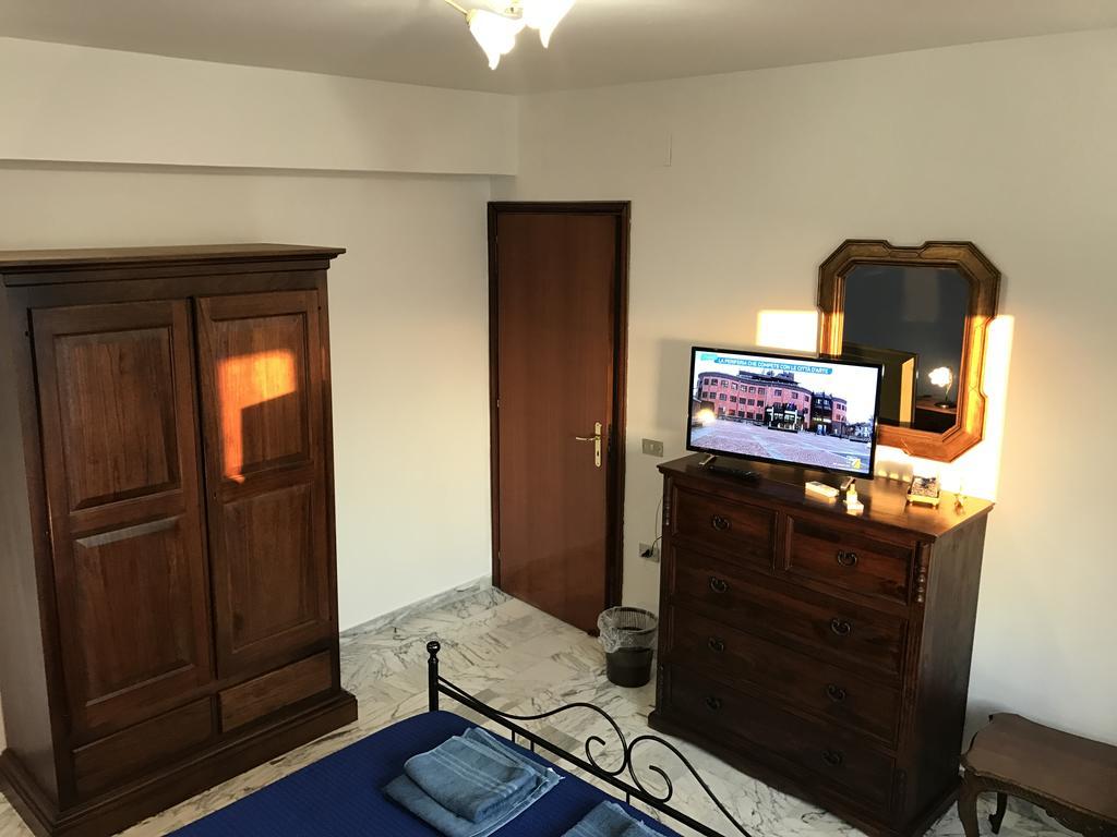 Terrazze Sul Mare Melito Di Porto Salvo Hotel Kültér fotó