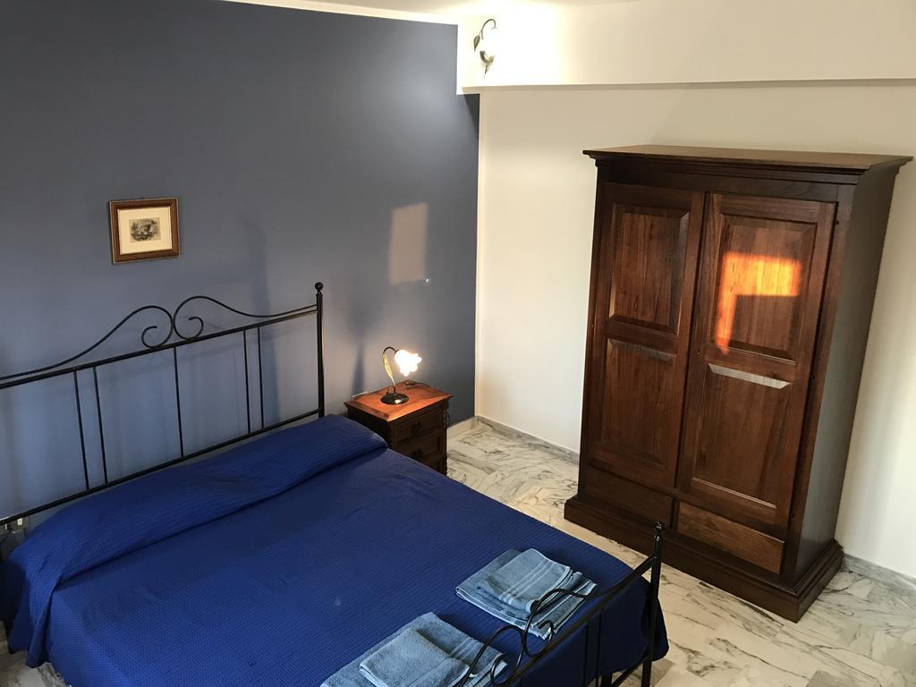 Terrazze Sul Mare Melito Di Porto Salvo Hotel Kültér fotó