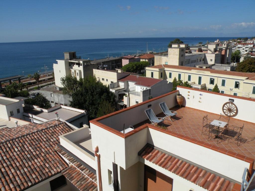 Terrazze Sul Mare Melito Di Porto Salvo Hotel Kültér fotó